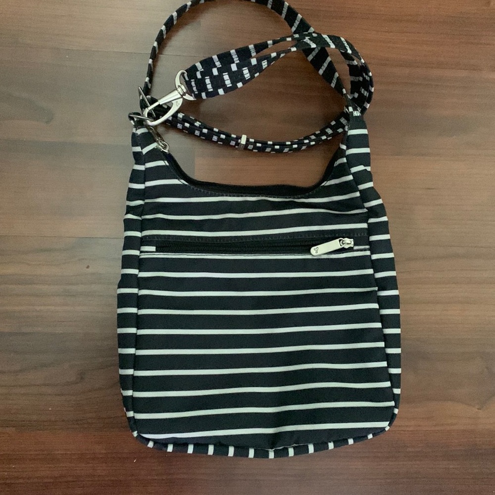 Black and white Travelon crossbody - Picture 3 of 6